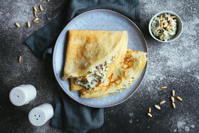 Crêpes mit Zucchini-Frischkäse-Füllung
