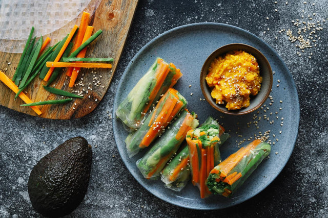 Sommerrollen mit Mangodip