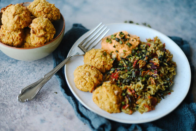 Bohnen-Mais-Falafel mit Gewürzreis