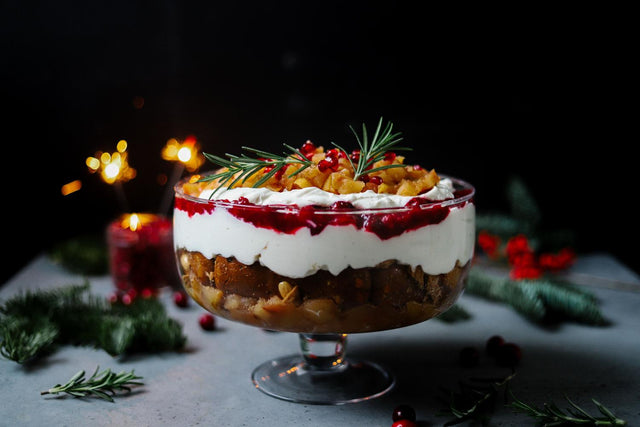 Weihnachtsmenü Dessert vegan: Apfel-Cranberry-Trifle mit Lebkuchen