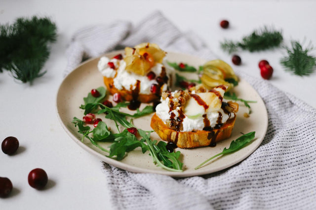 Weihnachtsmenü Vorspeise vegan: Gebackene Süsskartoffeln mit Cashewcreme