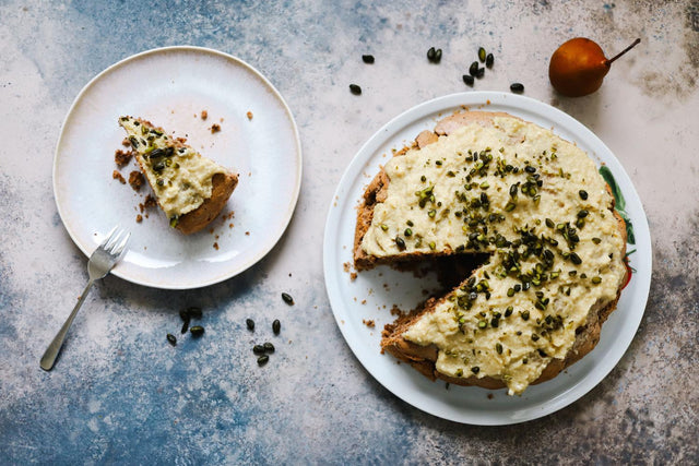 Schoko-Birnen-Kuchen mit Cashewfrosting