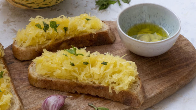 Spaghettikürbis-Bruschetta