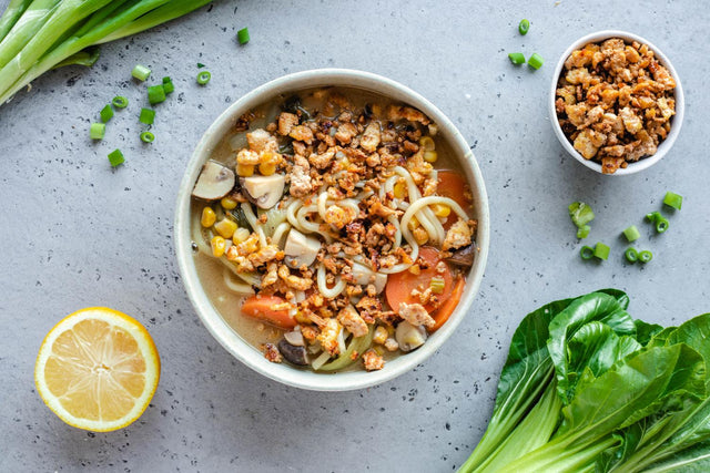Vegane Ramen-Suppe mit Crunchy Tofu