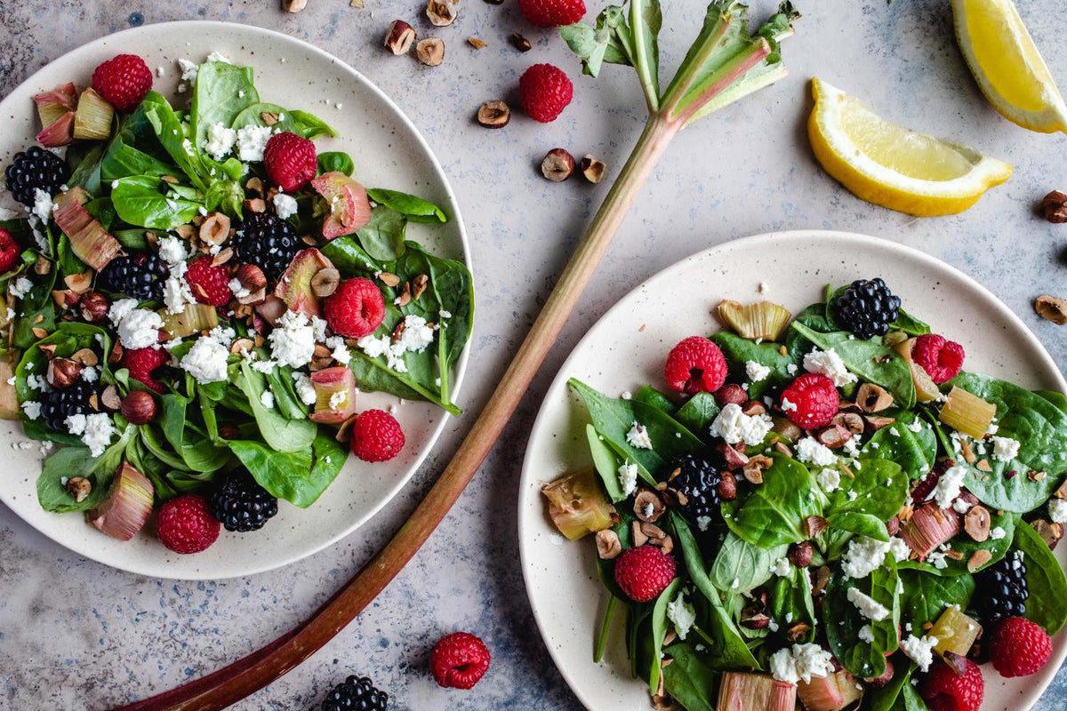 Fruchtiger Salat mit Rhabarber