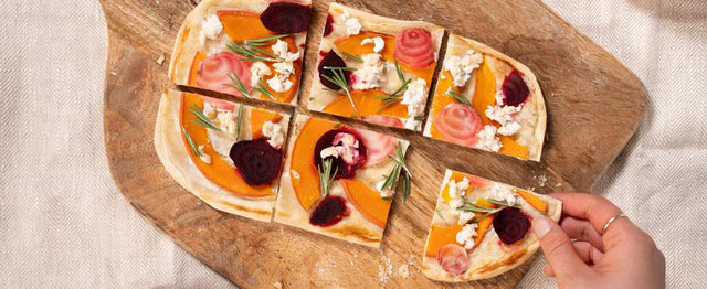 Kürbis-Bete-Flammkuchen