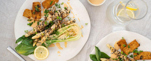 Weißer Spargel im Sesam-Mantel