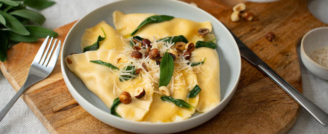 Maronen-Ravioli in Salbeibutter