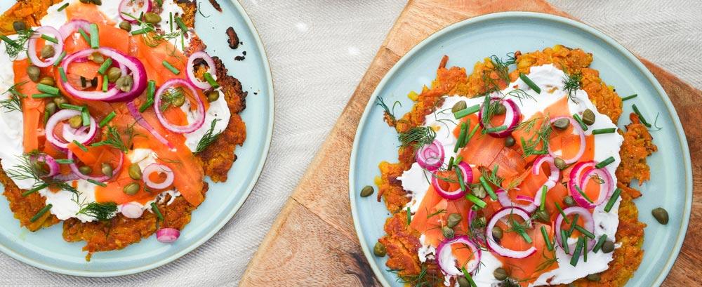 Süßkartoffel-Rösti mit Karottenlachs
