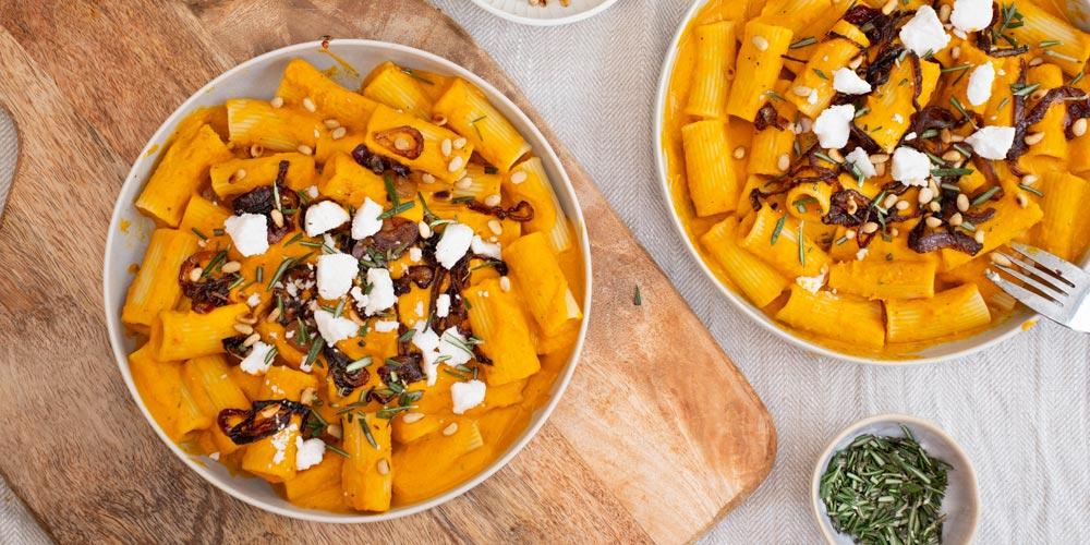 Vegane Kürbis-Feta-Pasta
